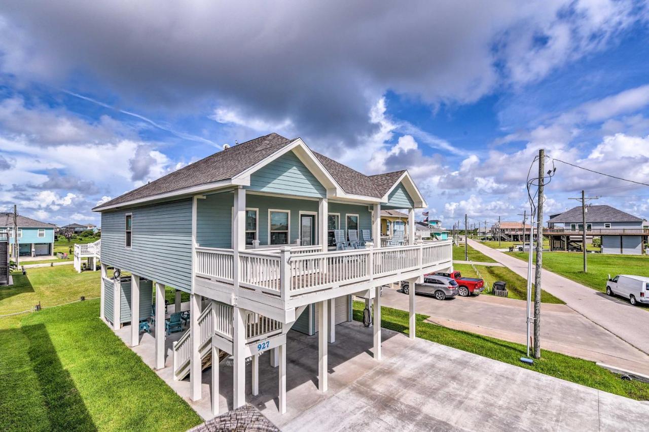 Crystal Beach Family Retreat Walk To The Shore! エクステリア 写真